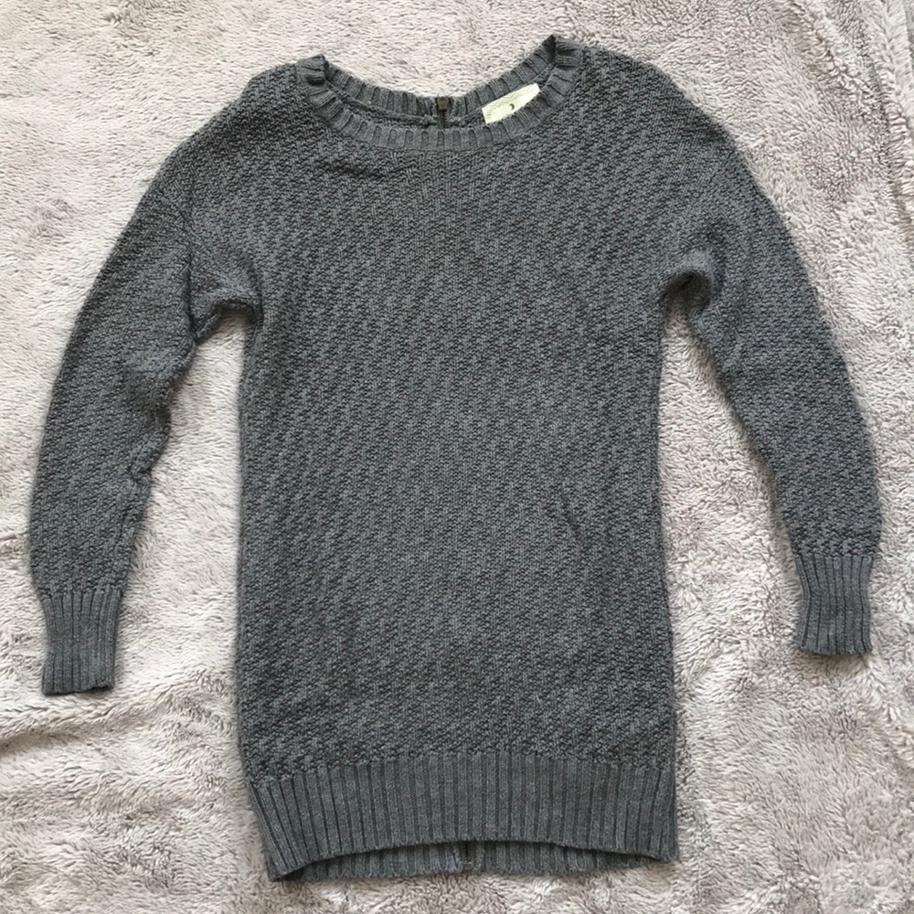 Gray sweater